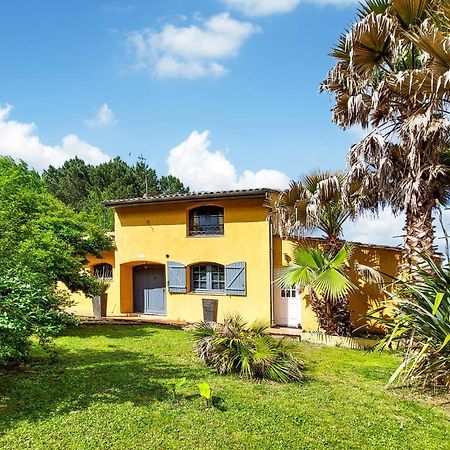 Amazing Home In Le Temple With Kitchen Esterno foto